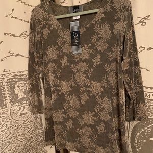 Slinky Brand 3/4 sleeve top